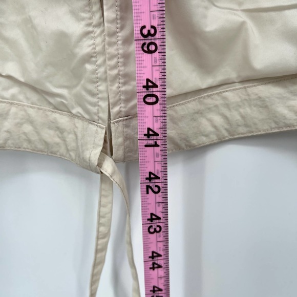 Jordan Women's Essential's Lightweight Overweight Jacket in Light Orewood Brown - Picture 10 of 11